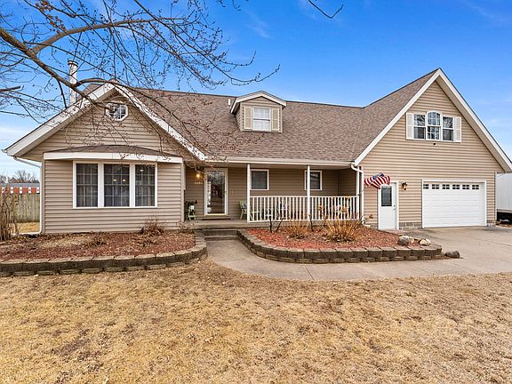 2nd image of 6806 McIntire Rd