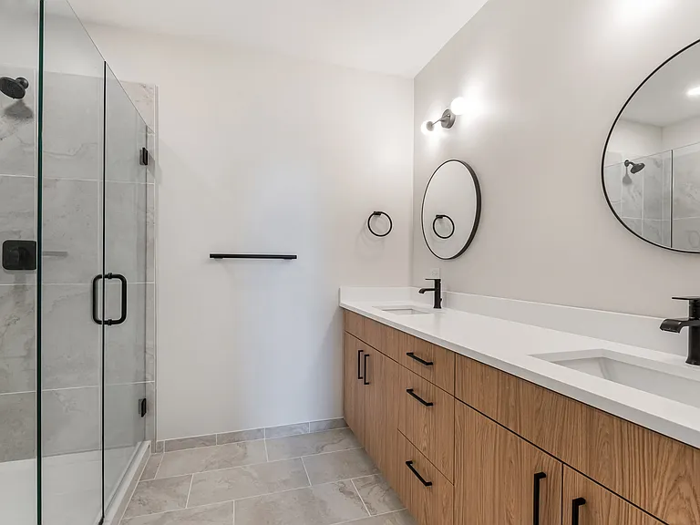 805 N. Milwaukee — Photo 15