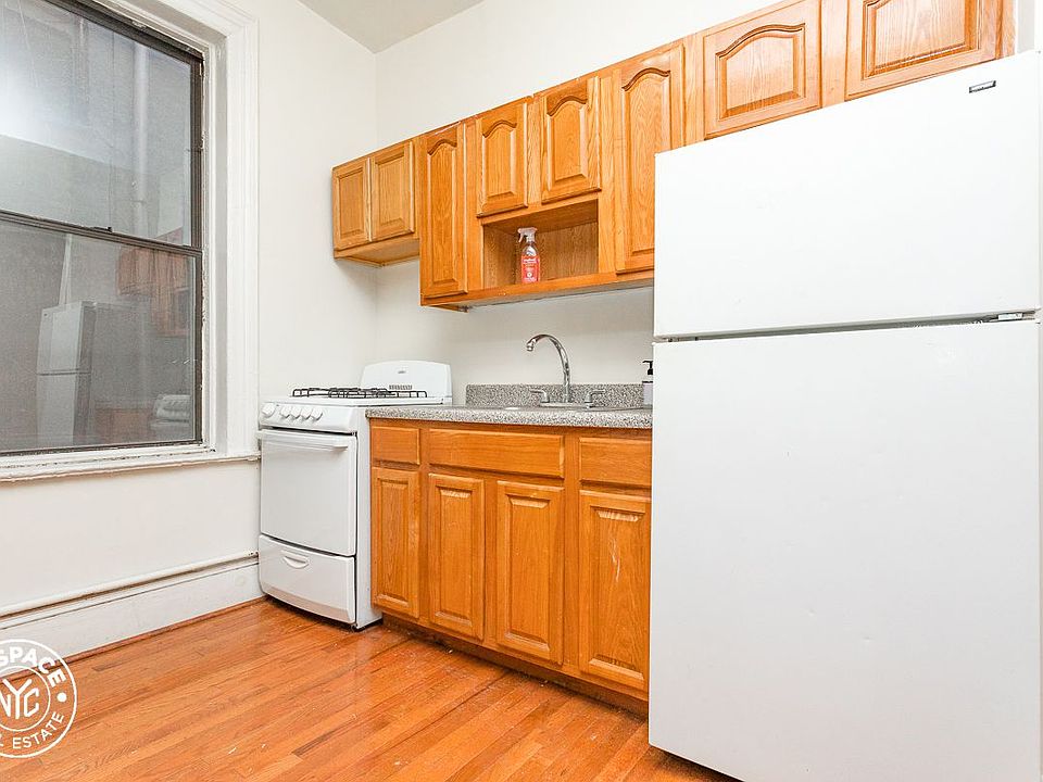 1st image of 1055 Dean St #3FX