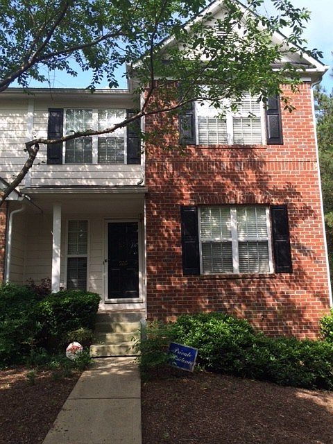 1st image of 920 Waverly Hills Ct