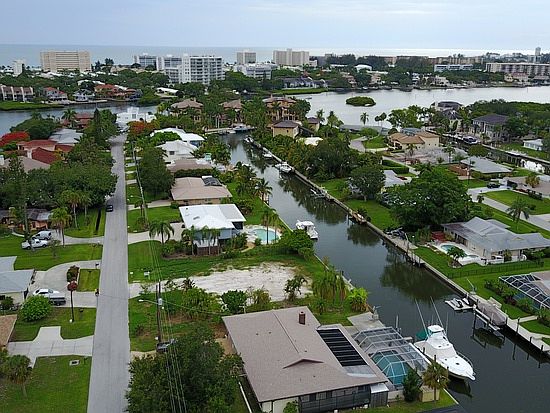 The One with the BIG BOAT!