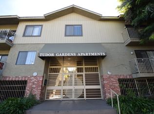 15128-44 Burbank Blvd, Van Nuys, CA 91411