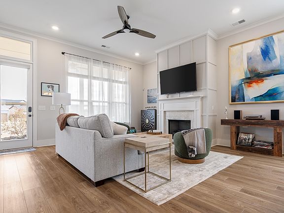 4th image of 1036 Clifton Rd