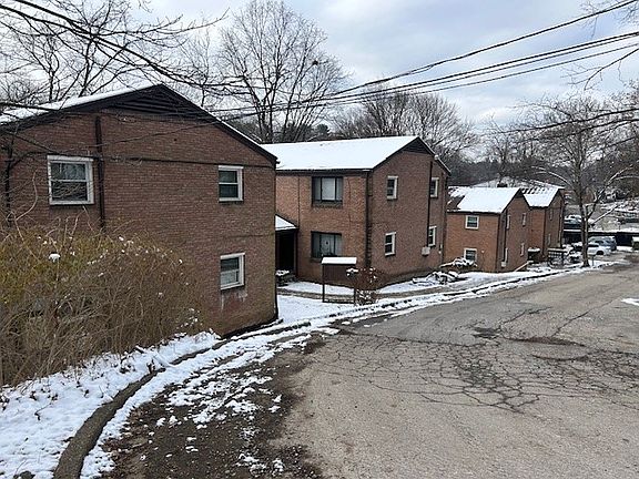 3rd image of 3457-3453 Evergreen Rd