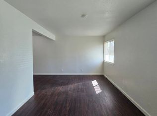 385 N Calaveras St APT 103, Fresno, CA 93701