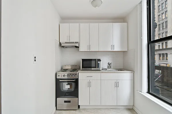 Rented by Voro NYC | media 11