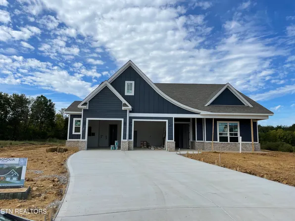 295 Clover Cir, Lenoir City, TN 37772