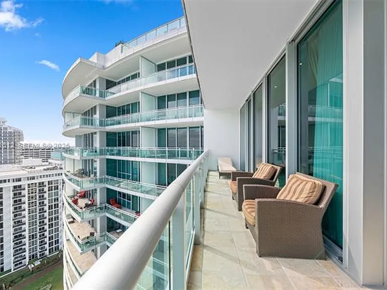10295 Collins Avenue Cu #1605 — Photo 39