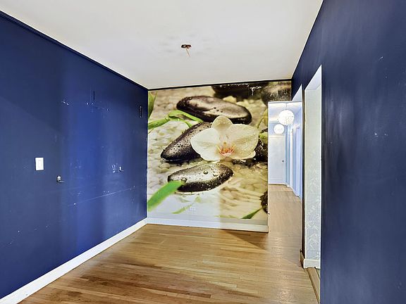 3rd image of 3535 Kings College Pl APT 2C