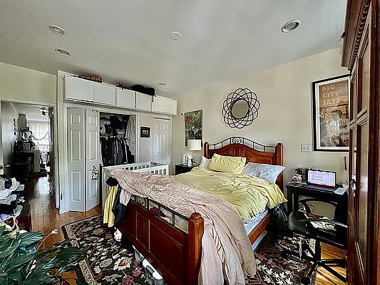 3rd image of 443 17th St APT 2L