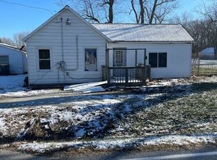 202 S East St, Essex, IL 60935