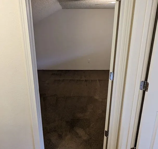 Royal Crest Townhomes — Photo 134