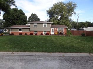 608 W Sigler St, Hebron, IN 46341