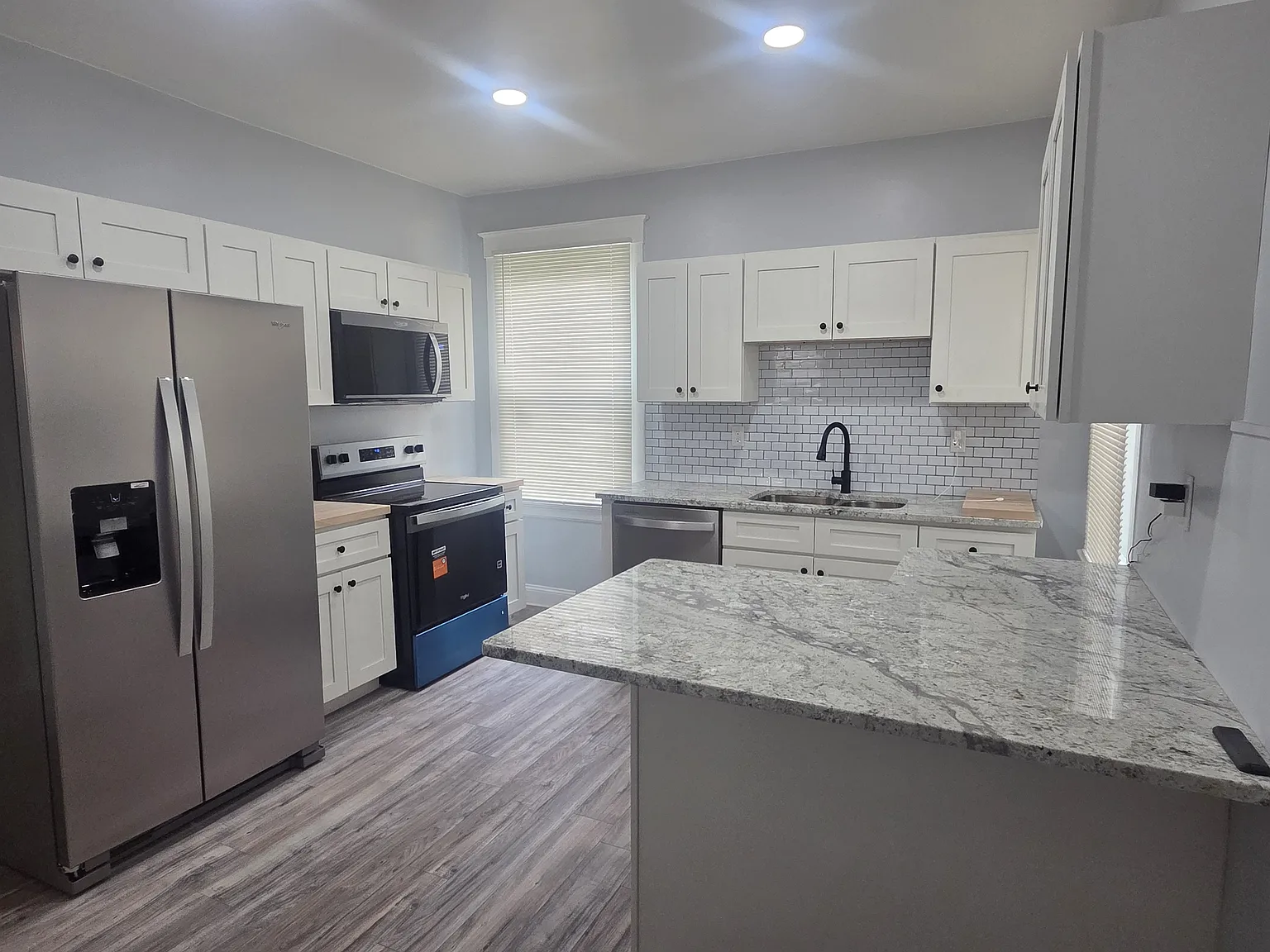 4 bed, 2.5 bath, 2674 sqft, $2,150 — Photo 3