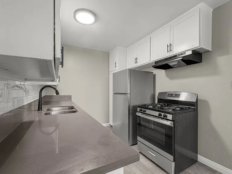 4036 S Gelber Pl #7 — Photo 4