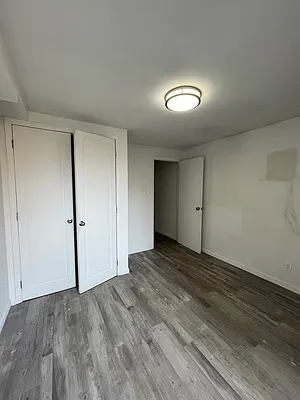 Rented by Avenues Real Estate | media 4