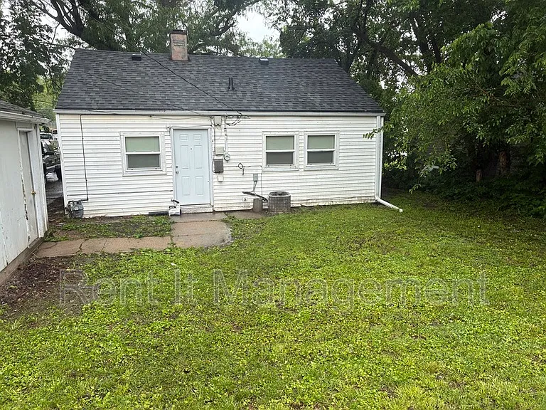 2305 John A Creighton Blvd — Photo 15