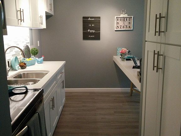 3rd image of 6526 Ocean Crest Dr APT A110