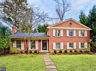 11837 Farmland Dr, Rockville, MD 20852