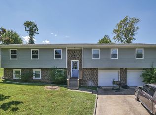2811 Saint Johns Ln, Chattanooga, TN 37421