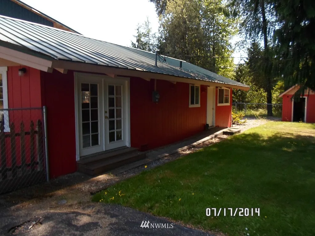 44942 State Route 20 photo 1