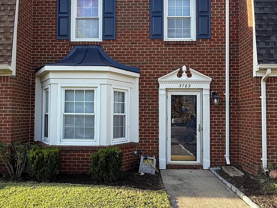 5789 Rivermill Cir