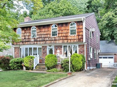 159 Burr Pl, Hasbrouck Heights, NJ, 07604