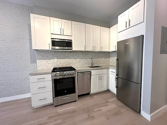 Rented by Tourma Realty LLC | media 1