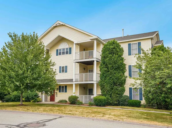 5 crosswoods path Boulevard #34, Merrimack, NH 03054