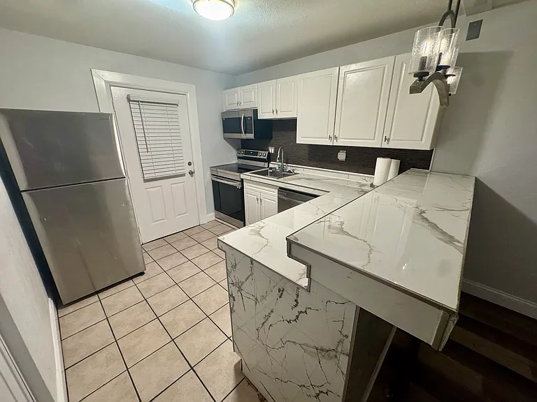 12403 Oak Cedar Pl #202 — Photo 7