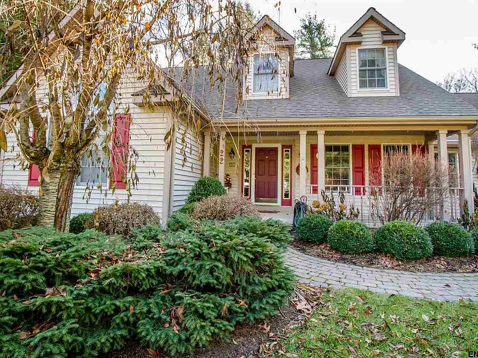 1st image of 22 Brookside Dr