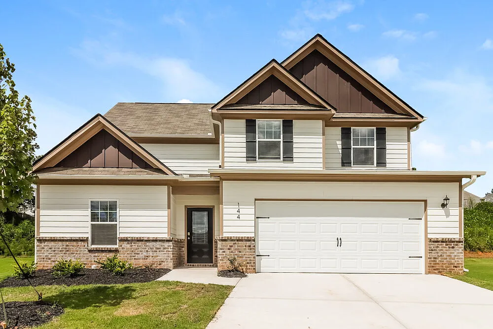 4 bed, 2.5 bath, 2231 sqft, $2,300 — Photo 1