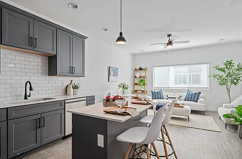 Earll 6 Townhomes Photo 1