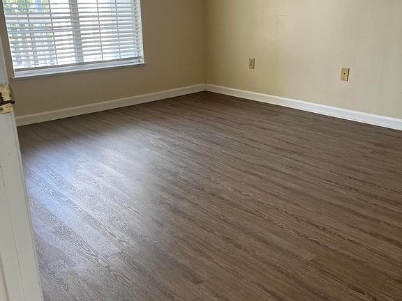 5th image of 1231 Ladys Island Drive #229