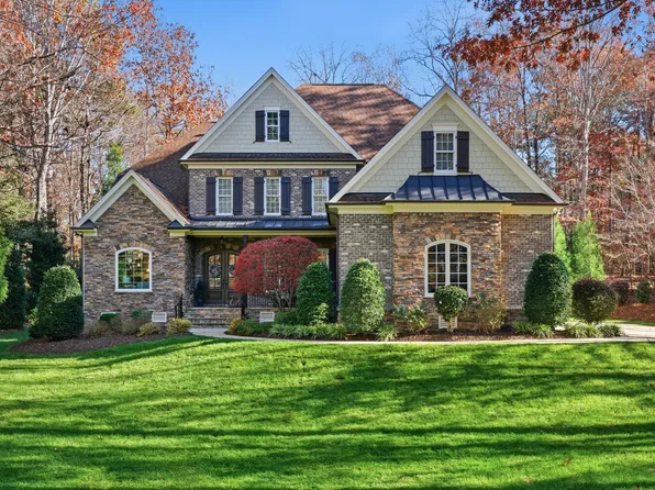 1116 Tacketts Pond Dr, Raleigh, NC 27614