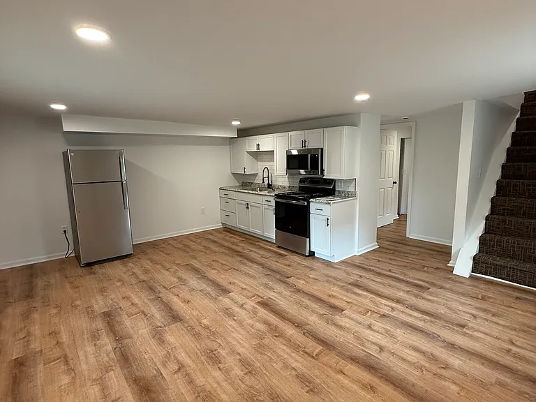 1247 Broadway #BASEMENT — Photo 3