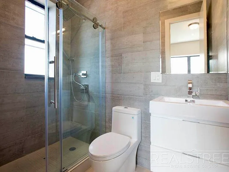 1578 Union St #2C — Photo 6
