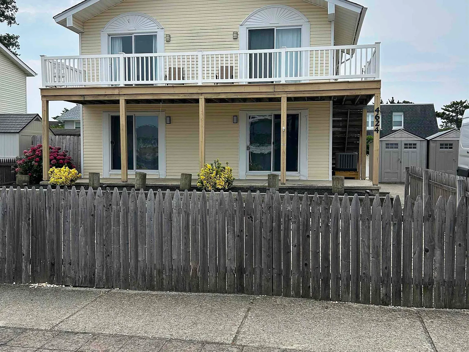 3 bed, 2.0 bath, $2,500 — Photo 1