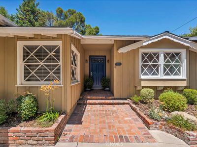 22015 Alizondo Dr, Woodland Hills, CA, 91364