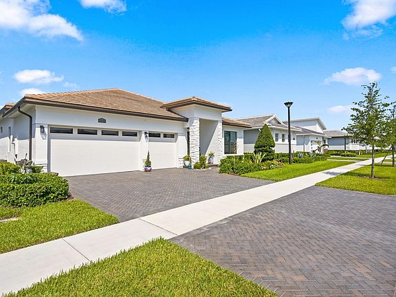 3rd image of 13145 SW Shinnecock Drive