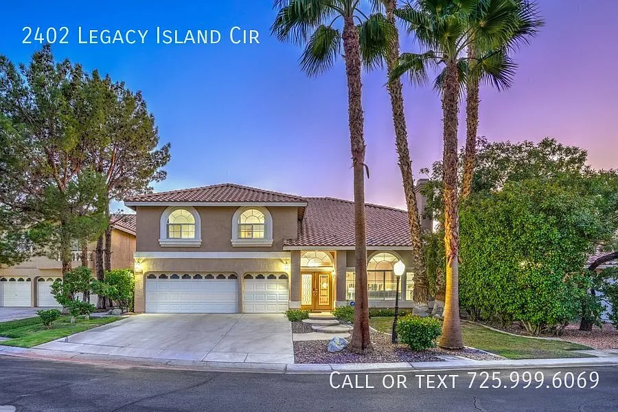 Luxury Golf Course Estate | Fully Furnished | Private Pool & Spa | 5 BR — Photo 2
