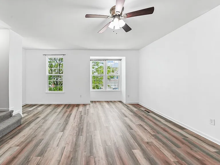 1222 Carrick Ct — Photo 23
