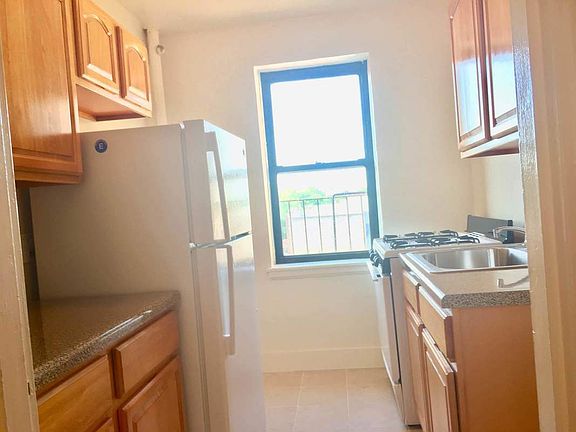4th image of 3503 Foster Ave APT 5A