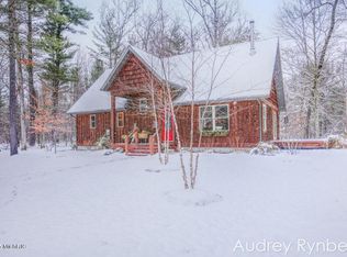 2920 E 72nd St, Newaygo, MI 49337