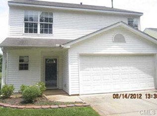 1324 River Run Rd, Lowell, NC 28098