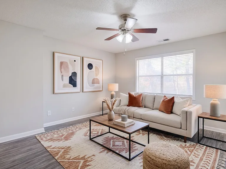 Triangle Park Apartments — Photo 4