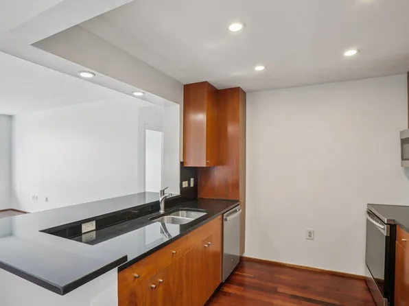 3110 City Place image 8 of 32