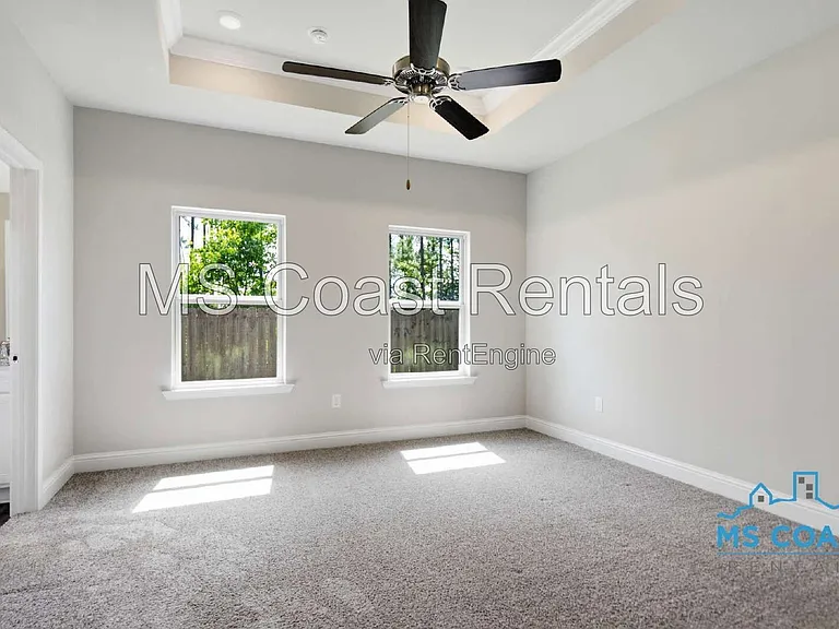 5543 Overland Dr — Photo 13