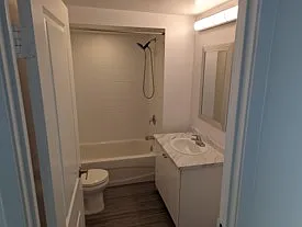 130 Saint Josephs Dr — Photo 22