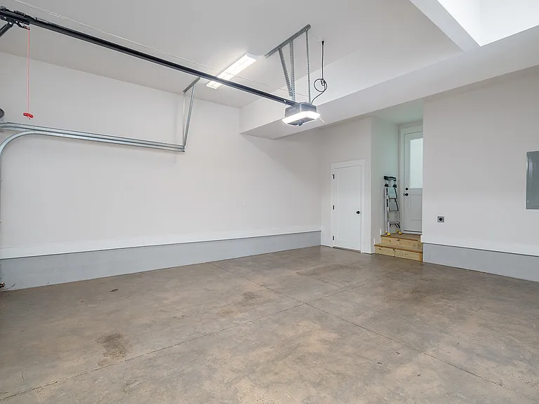 2 Car Garage